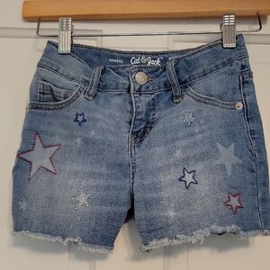 Cat & Jack Blue Denim Star Patterned Shorts Girls Sz M (8).